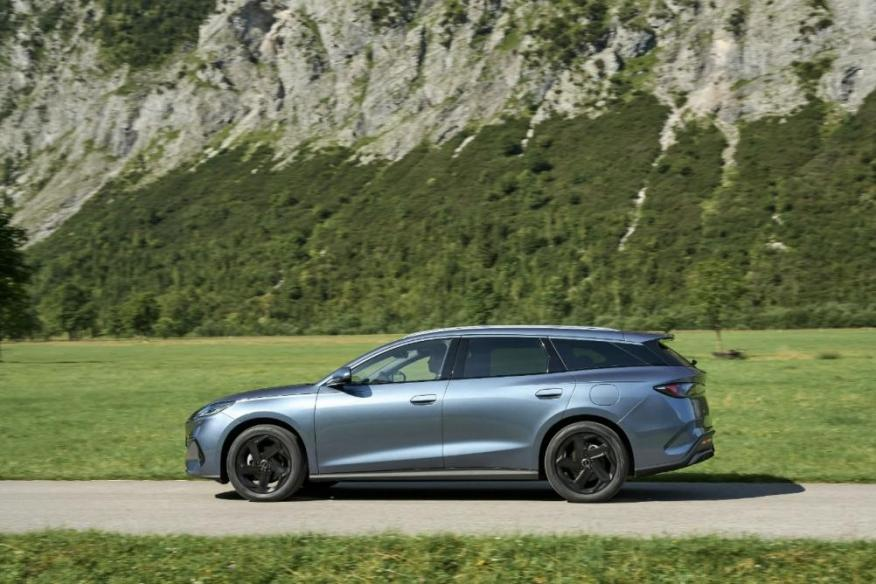 比亚迪2025年销量首次跻身全球前五,超越通用、福特、本田、日产